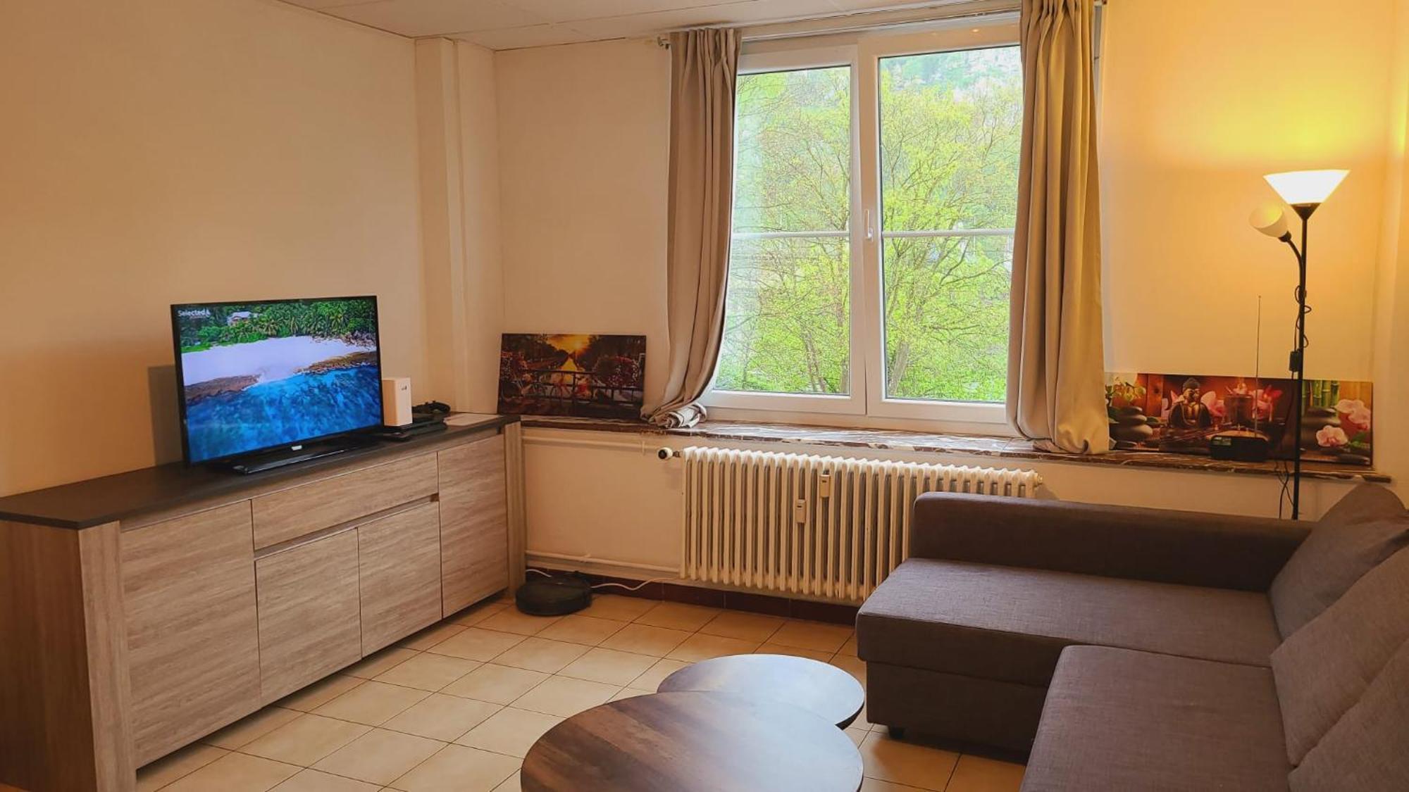Hebergement Basique Et Fonctionnel Bon Rapport Qualite Prix Apartment Nameche Bagian luar foto