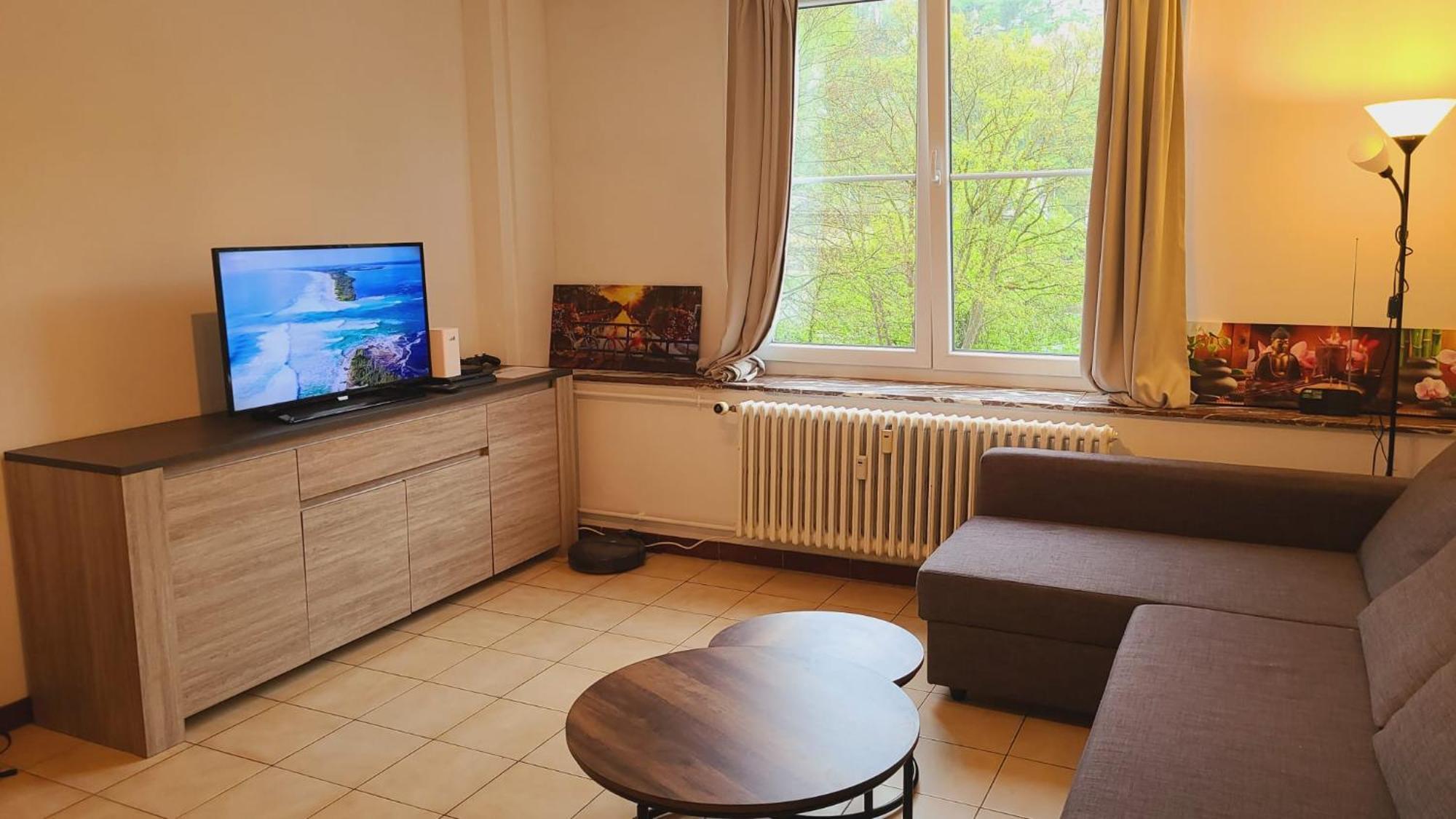 Hebergement Basique Et Fonctionnel Bon Rapport Qualite Prix Apartment Nameche Bagian luar foto